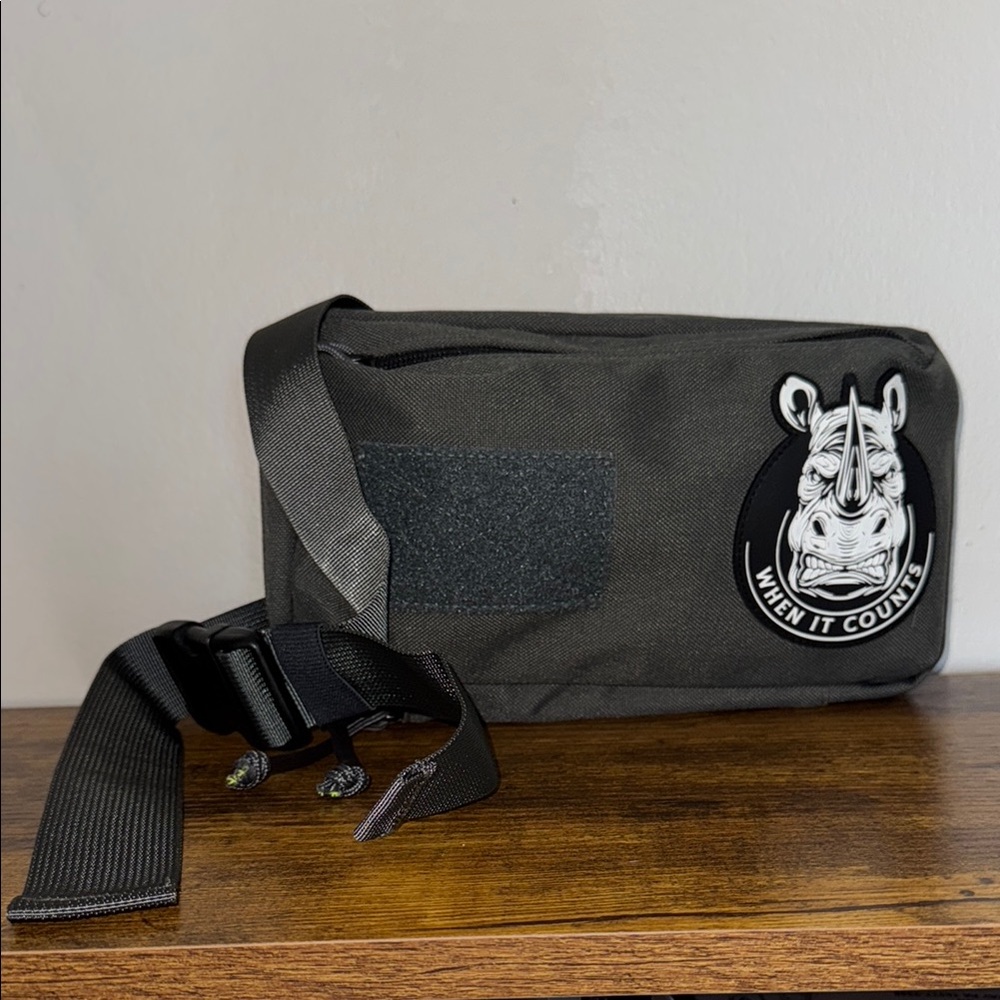 Black/Grey Belt Bag Conceal Fanny Pack with Durable Fabric and Modern Design